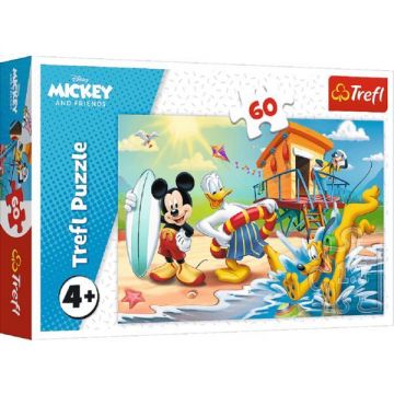 Puzzle 60. Distractie pe plaja cu Mickey Mouse