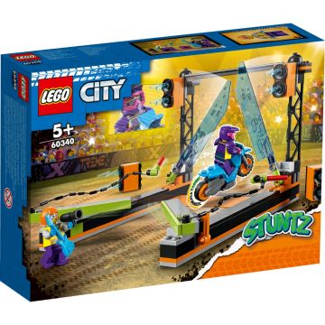 LEGO® City Stuntz - Provocarea de cascadorii cu motociclete (60340)