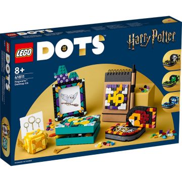 LEGO® Dots - Kit pentru desktop Hogwarts (41811)