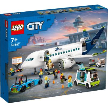 LEGO® City - Avion de pasageri (60367)