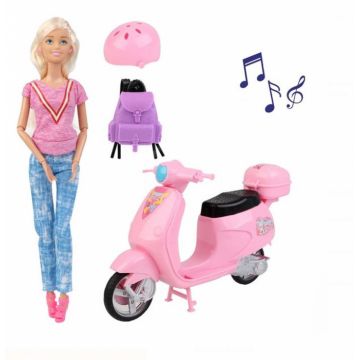 Papusa Betty cu scuter si accesorii