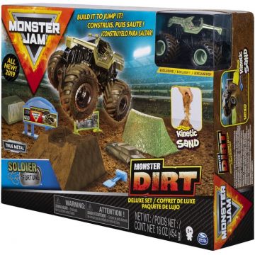 Monster jam set camioneta soldier fortune cu nisip kinetic si accesorii cu rampa