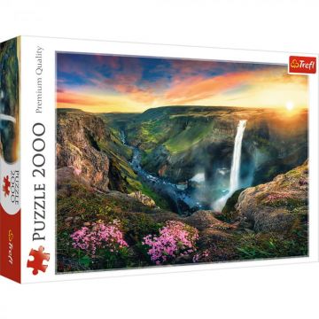 Puzzle Trefl 2000 Cascada Haifoss Islanda