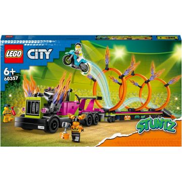 LEGO® LEGO® City - Camion de cascadorie si provocarea cercurilor de foc 60357, 479 piese