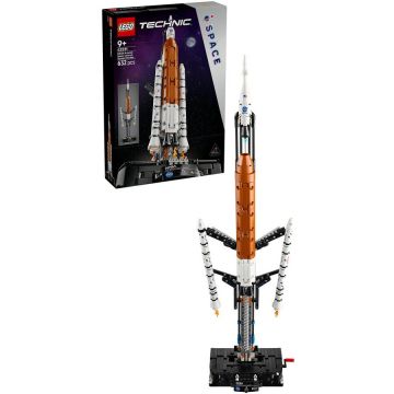 LEGO® LEGO® Technic - Racheta Sistemului de lansare spatiala NASA Artemis 42221, 632 piese