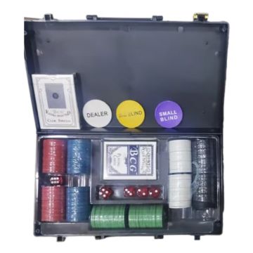 Set Poker 200 jetoane, 2 pachete carti, 4 zaruri, geamantan plastic