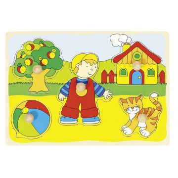 Puzzle din lemn cu manere Goki - Casa, pisica, baiat si minge