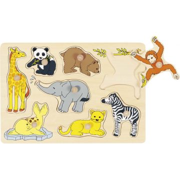 Puzzle din lemn cu manere Goki - Pui de animale din Africa