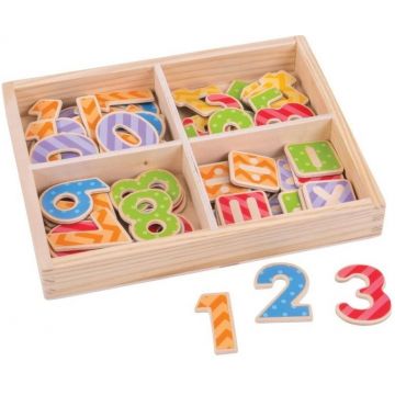 Set din lemn Bigjigs - Cifre si simboluri magnetice, in cutie