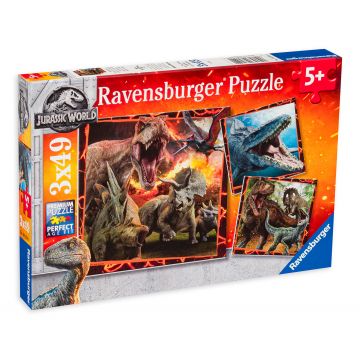 Puzzle Ravensburger din 3 x 49 de piese - Instinctul de vanatoare