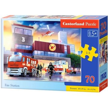Puzzle Castorland din 70 de piese - Masina de pompieri