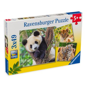 Puzzle Ravensburger din 3 x 49 de piese - Panda, tigru și leu