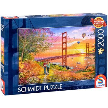 Puzzle Schmidt din 2000 de piese - Plimbare până la podul Golden Gate