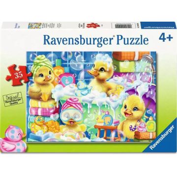 Puzzle Ravensburger din 35 piese - Rățuștele care fac baie