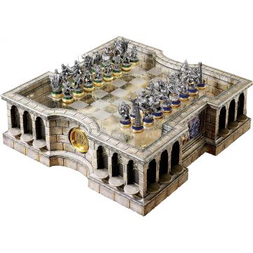 Şah The Noble Collection - Lord of the Rings Collector Chess Set